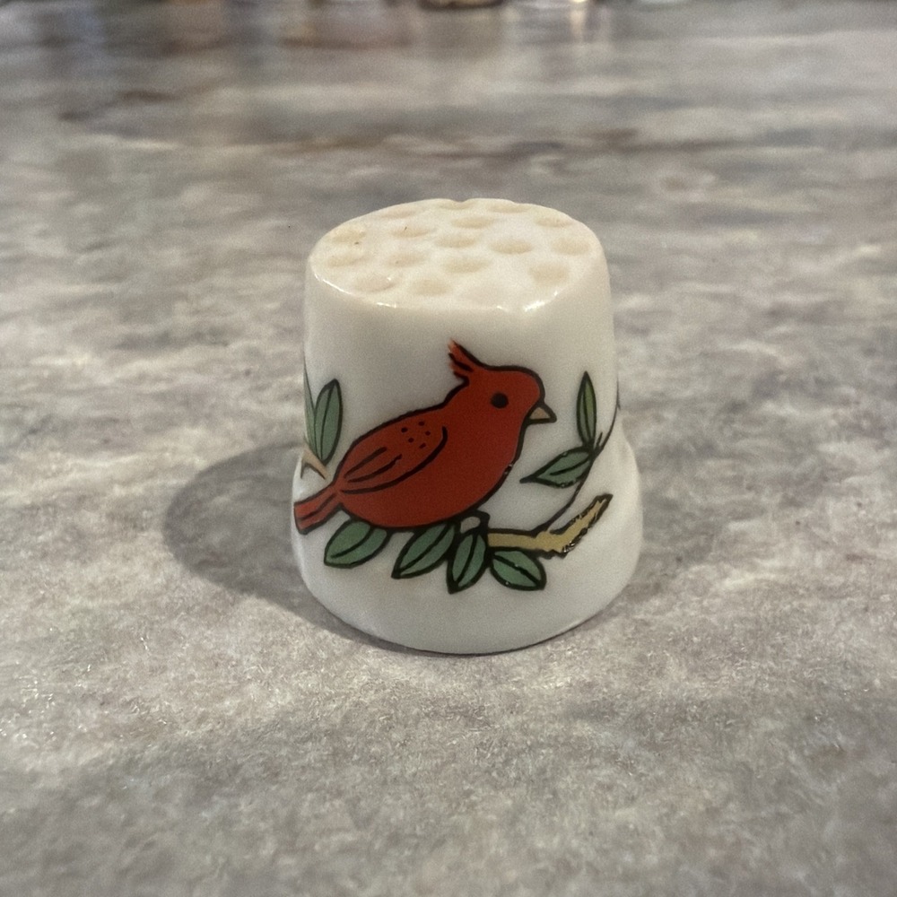 Vintage Thimble Red‎ Cardinal on Branch Porcelain